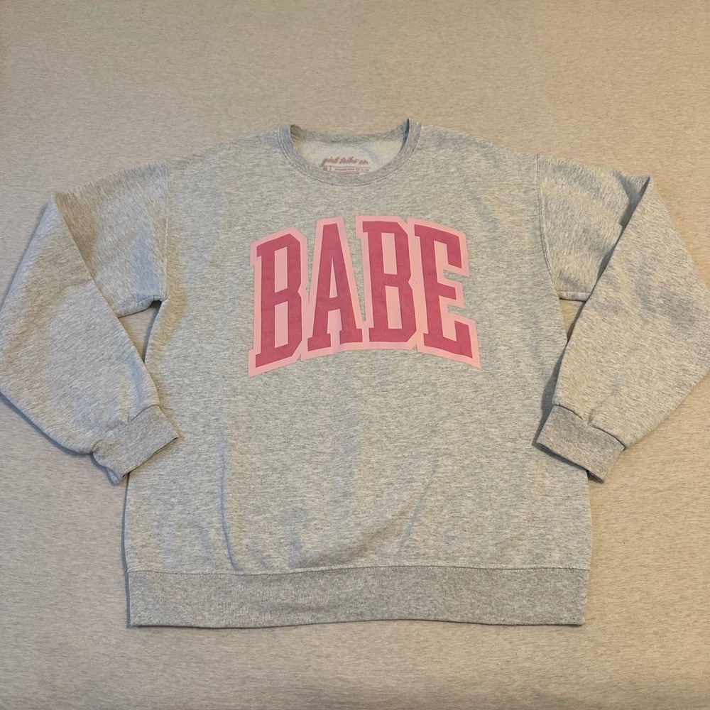 Girl Tribe Co Womens Gray Pink BABE Graphic‎ Varsity Crewneck Sweatshirt Size M